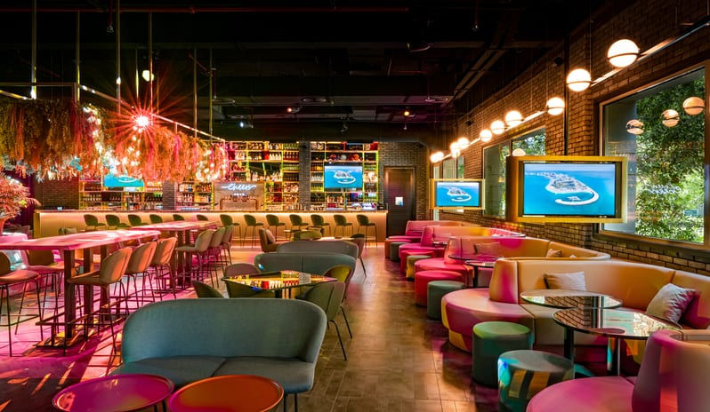 Middle-east-holidays-dubai-rixos-the-palm-dubai-hotel-and-suites-hotel-bar1